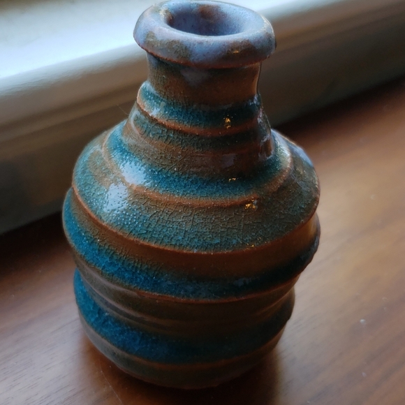 💖Host Pick💖Small Ceramic Vessel- Hand Thrown! - Picture 3 of 3